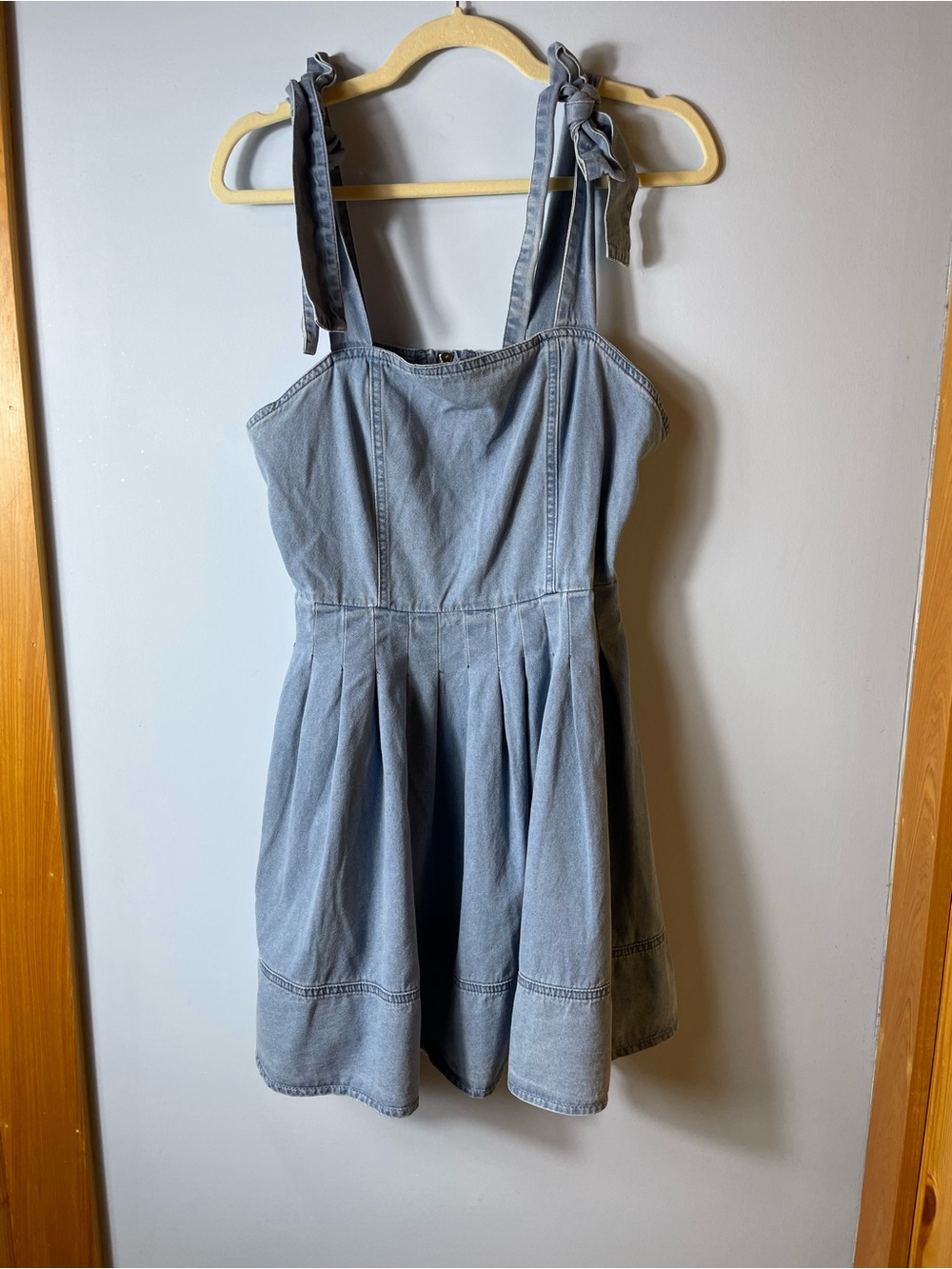 Sophie & Trey Sleeveless Flair Denim Jean Dress with Tie Straps